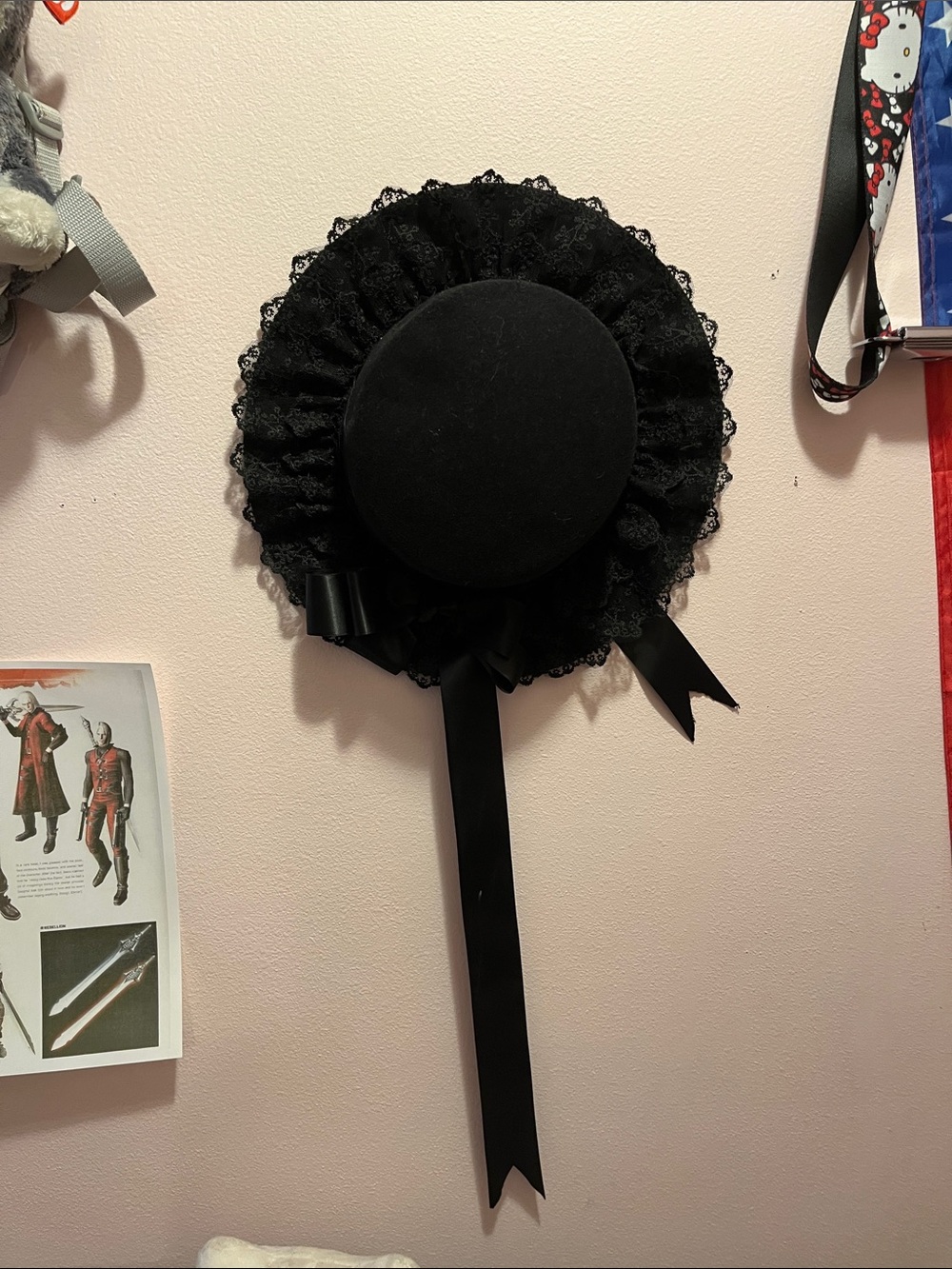 Black Lace Ribbon Wall Bonnet - Home Accent